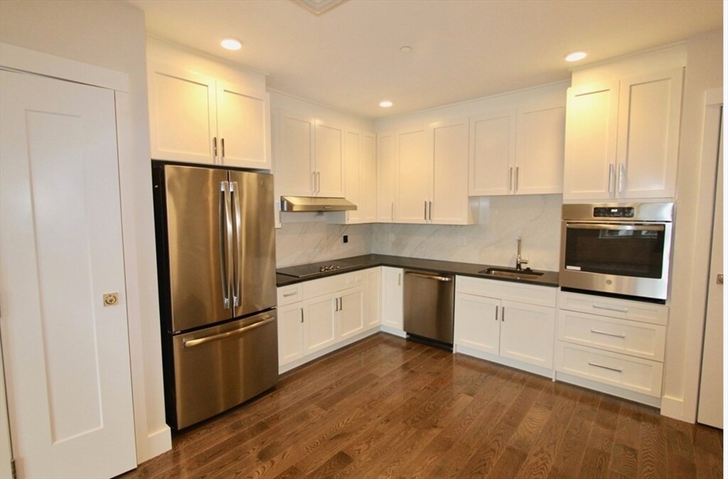 Foto principal - 434 McGrath Hwy