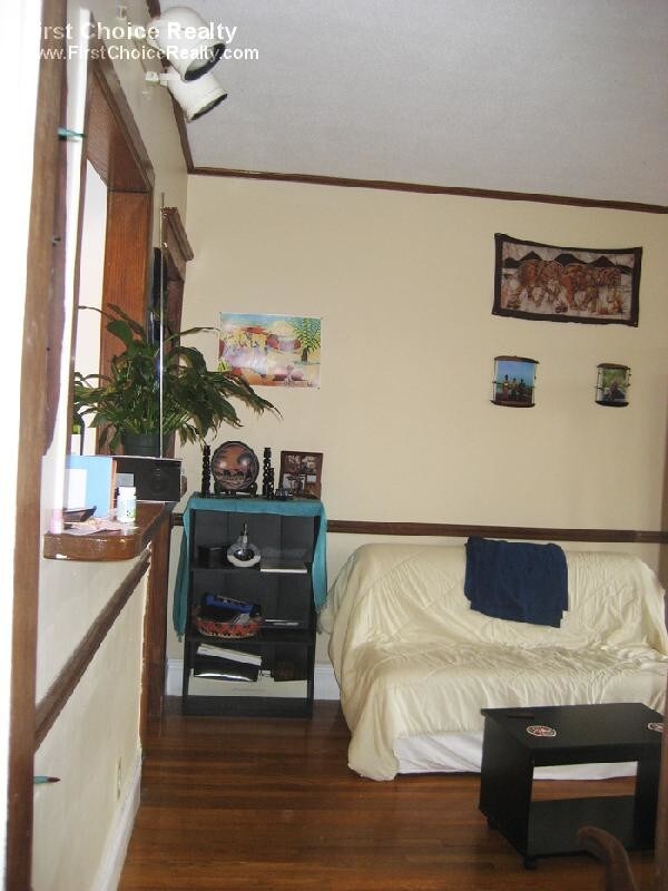 Foto del edificio - 8 Kinross Rd