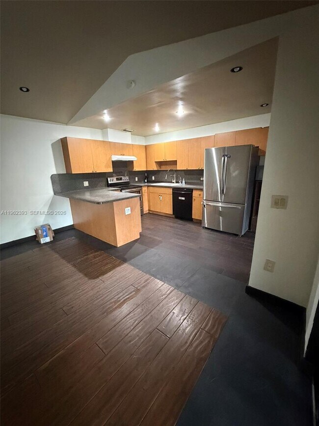 Foto del edificio - 9850 NW 15th Ct