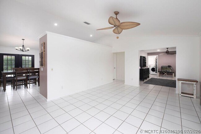 Foto del edificio - 14502 69th St N