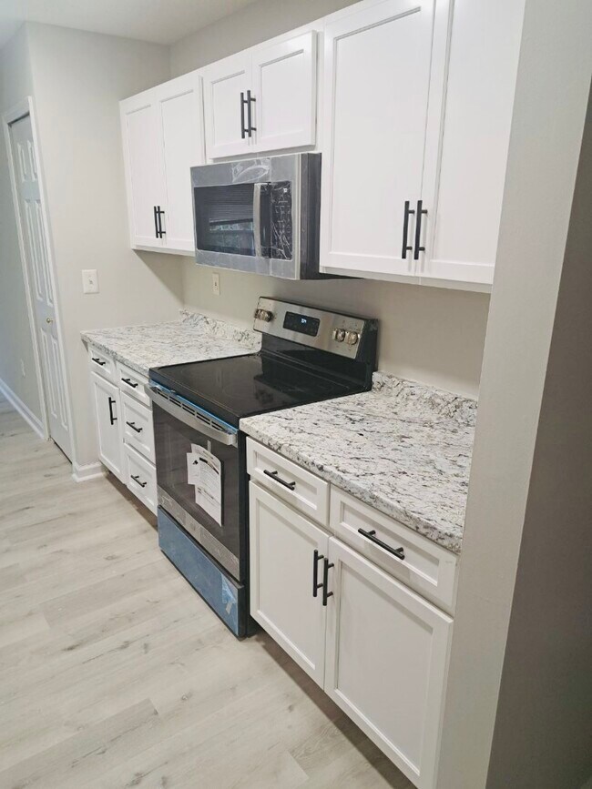 Foto del edificio - 9755 Reese Farm Rd