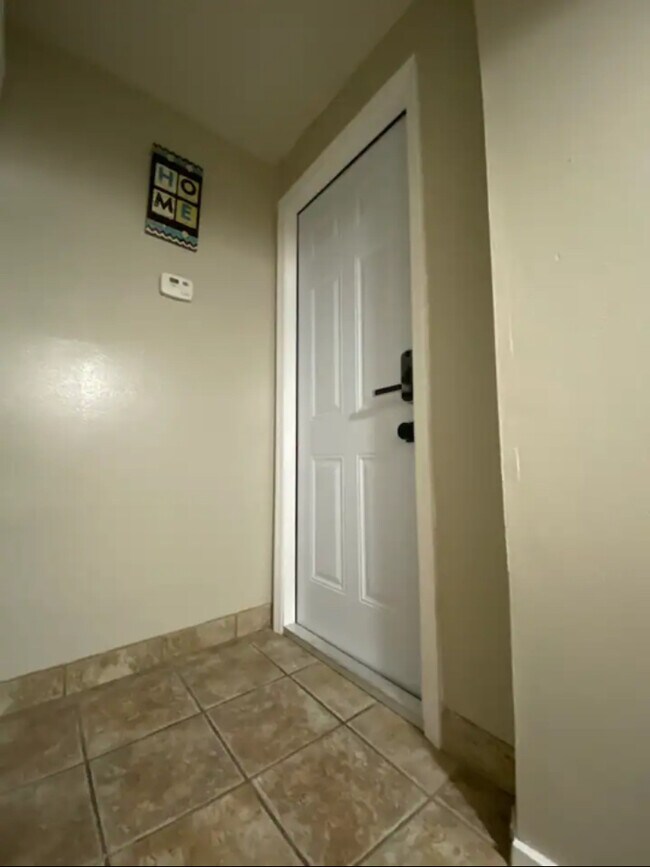 Foto del edificio - 6406 Rockpointe Dr