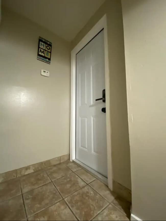 Building Photo - 6406 Rockpointe Dr