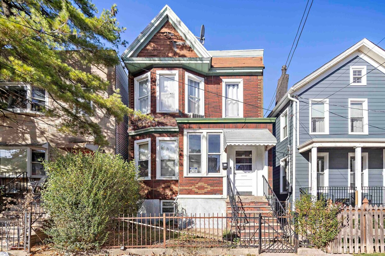 313 Sherman Ave Unit 1, Jersey City, NJ 07307 Condo for Rent in