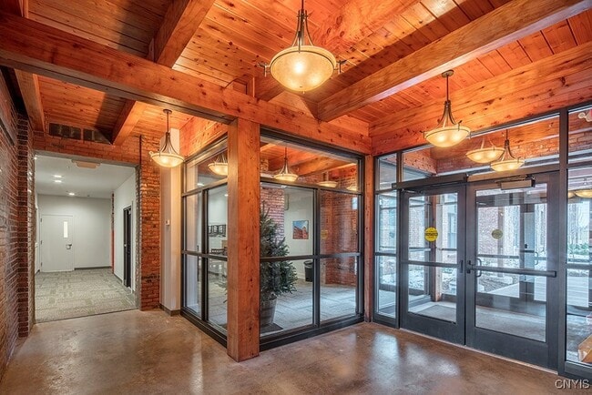 Foto del edificio - 800 N Clinton St