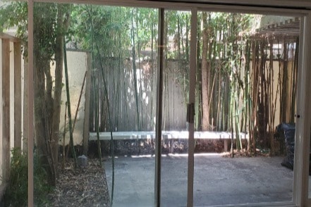 Building Photo - 312 S Elm Dr