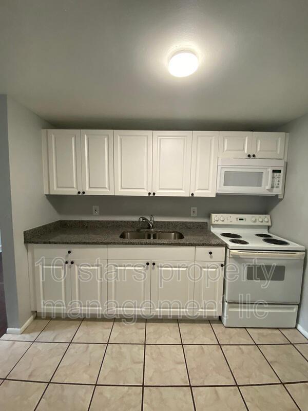 Building Photo - 9409 Grandfield Rd
