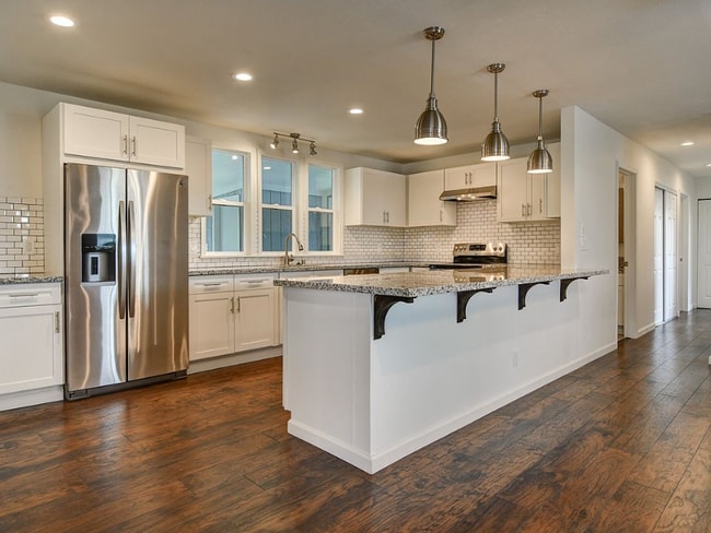 Building Photo - 1376 Ala Kula St