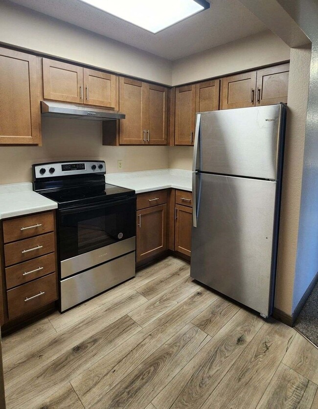 Building Photo - Regency Apartments