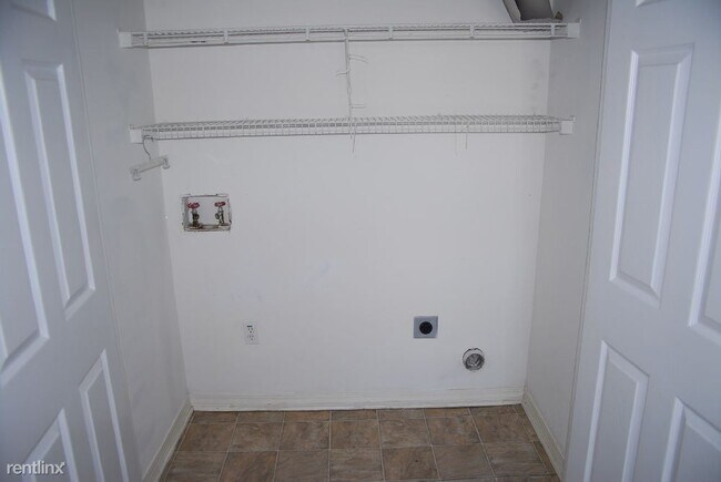 Foto del edificio - 3 br, 2 bath House - 11176 Hendry Dr