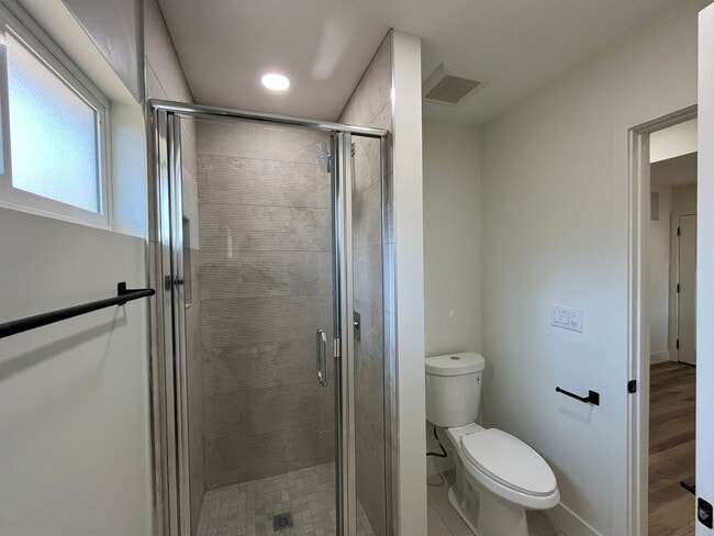Building Photo - 4823 Catoctin Dr