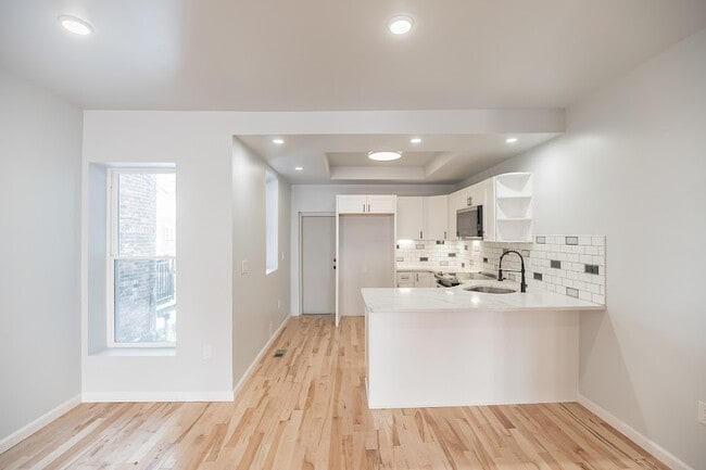 Photo - 5611 Arlington St Townhome