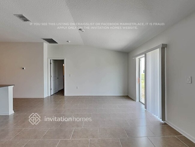 Building Photo - 3019 Blue Bonnet Ln