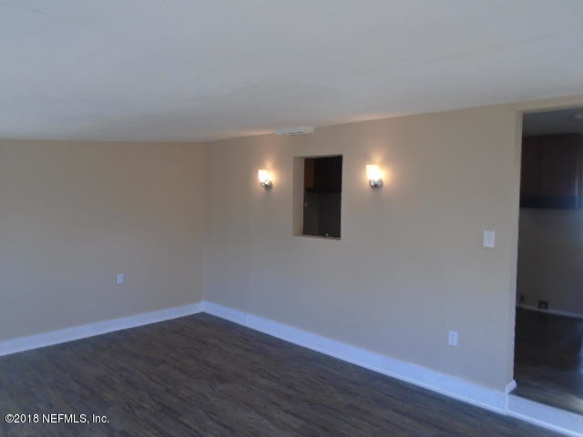 Building Photo - 1038 E 349th St