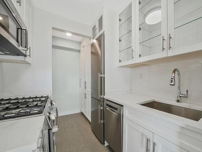 Foto del edificio - 460 E 79th St