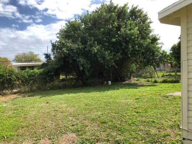 Foto del edificio - 1610 N 14th St