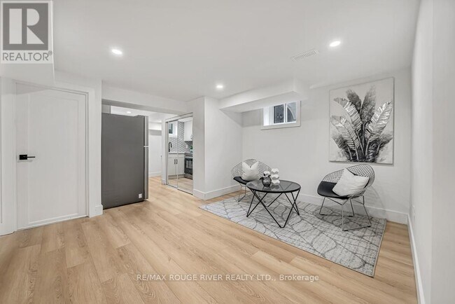 Photo du bâtiment - 1341 Park Rd S