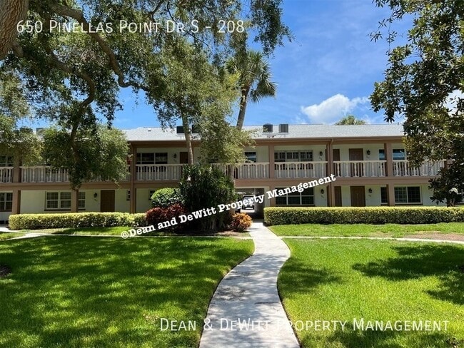 Building Photo - 1 Bed/1 Bath - Unit 212