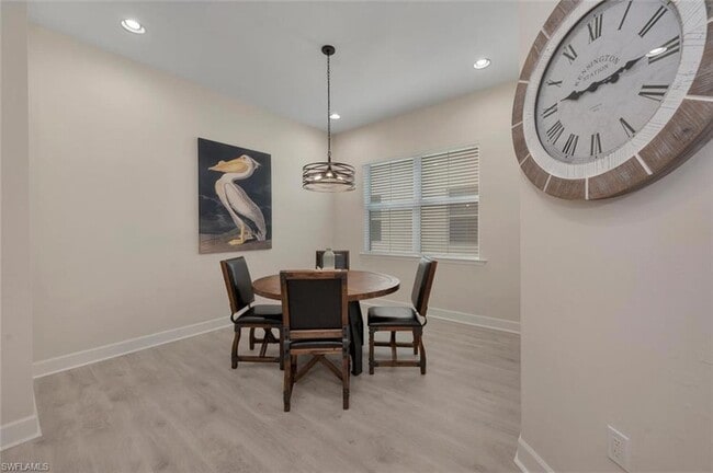Building Photo - 7239 Saona CT