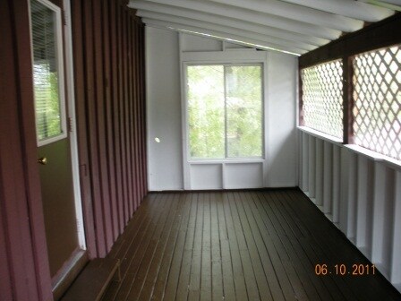 Enclosed porch! - 101 W A St