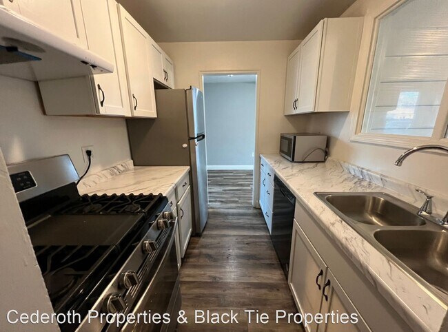 Building Photo - 3 br, 1 bath House - 3718 10th Avenue Ct