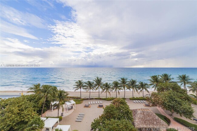 Building Photo - 3001 S Ocean Dr