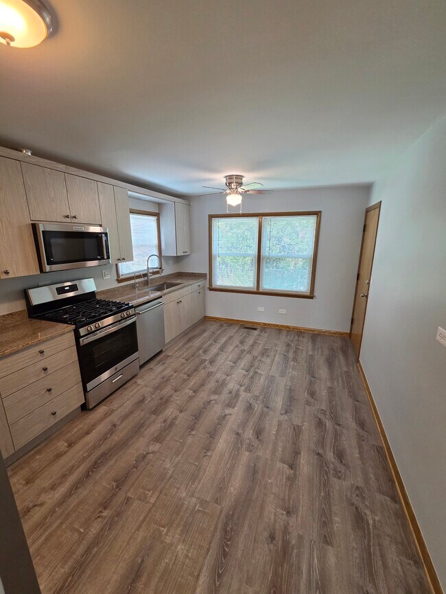 Foto del edificio - 9290 N Courtland Dr