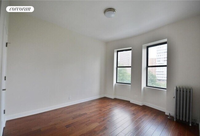 Foto del edificio - 530 W 123rd St