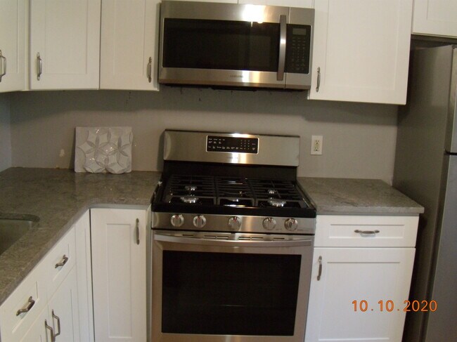 New stove - 245 Unquowa Rd