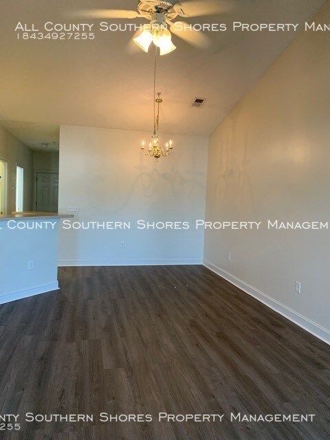 Building Photo - 3 BR 2 BA Third Floor Condo - Fountain Pointe