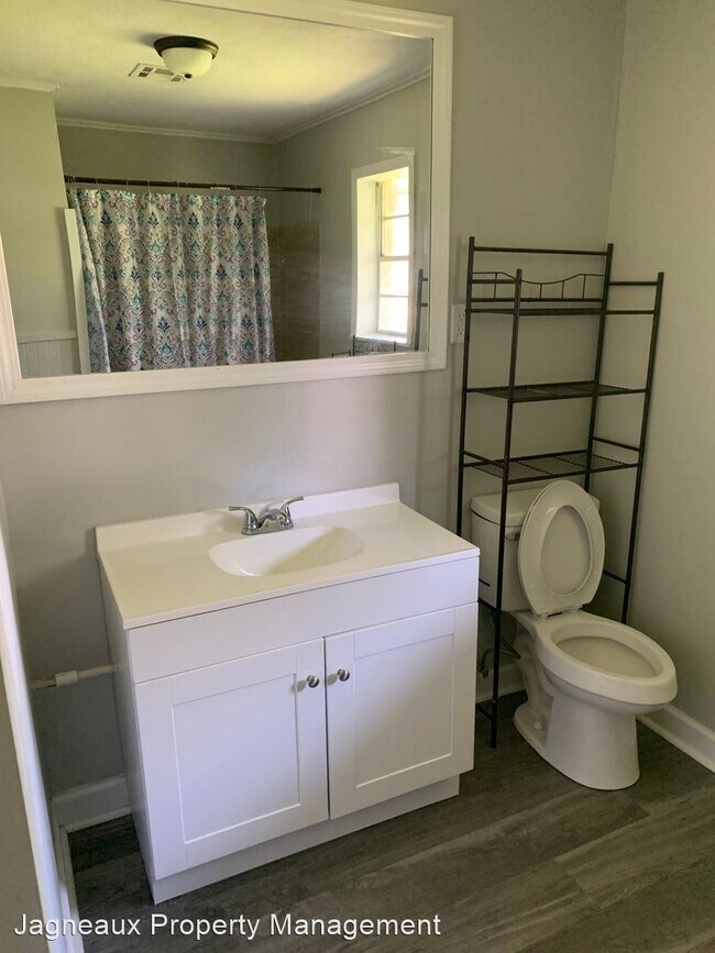 Foto del edificio - 3 br, 2 bath House - 1400 Continental Blvd