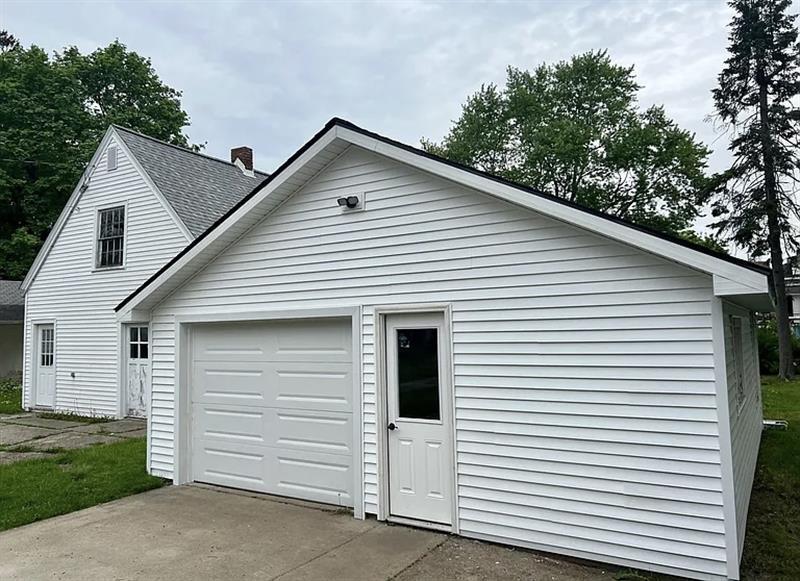 EXQUISITE Spring Home House for Rent in Grand Ledge, MI