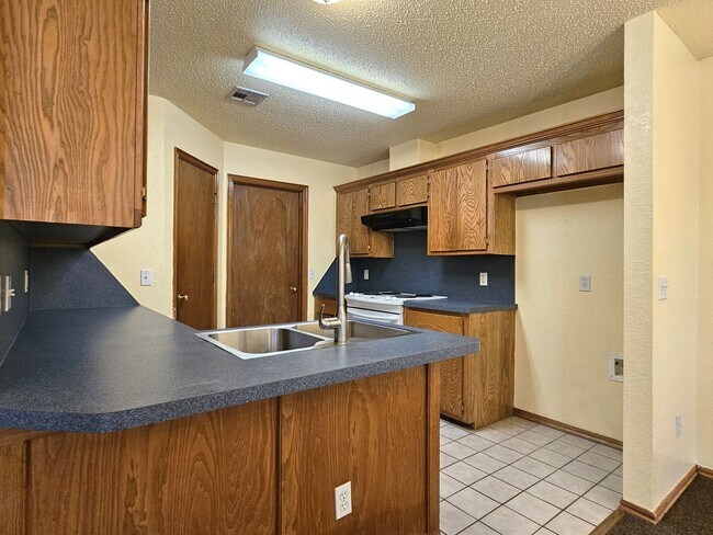 Foto del edificio - 205 N Eastgate Dr