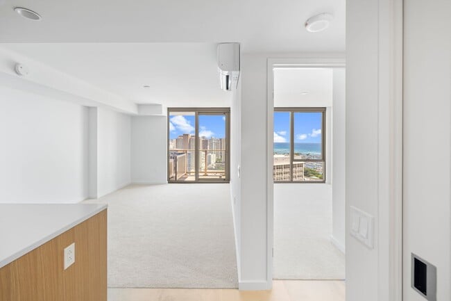 2325 - 2325 Apartment