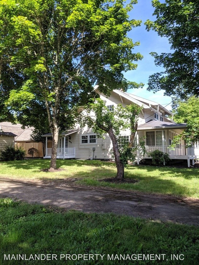 Foto principal - 5 br, 2 bath House - 4874 SW 182ND AVE