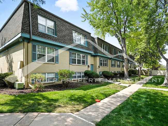 Building Photo - 9220 E Girard Ave