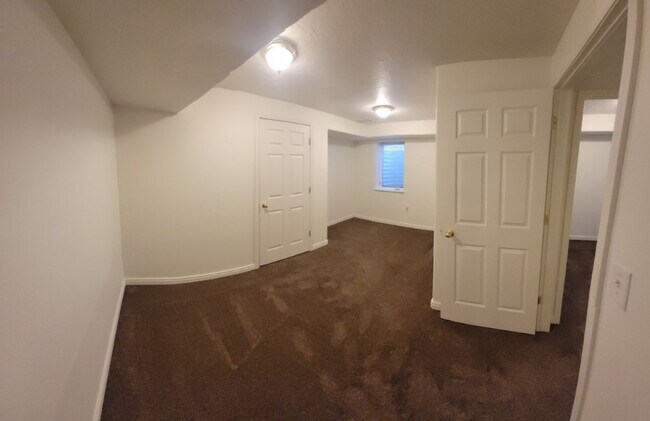 Building Photo - Williams-609