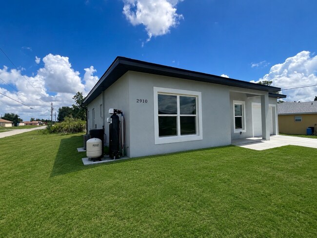 Foto del edificio - Beautiful Brand new house for rent, Lehigh Acres