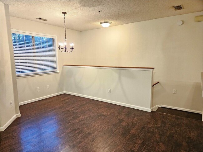 Foto del edificio - 510 Spring Heights Ln