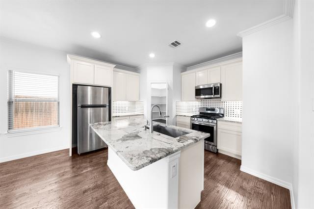 Foto del edificio - 810 N Walnut St