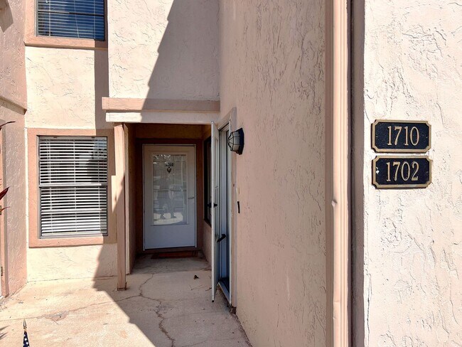 Foto del edificio - Charming 2-Bedroom, 2-Bathroom Townhome in Winterset