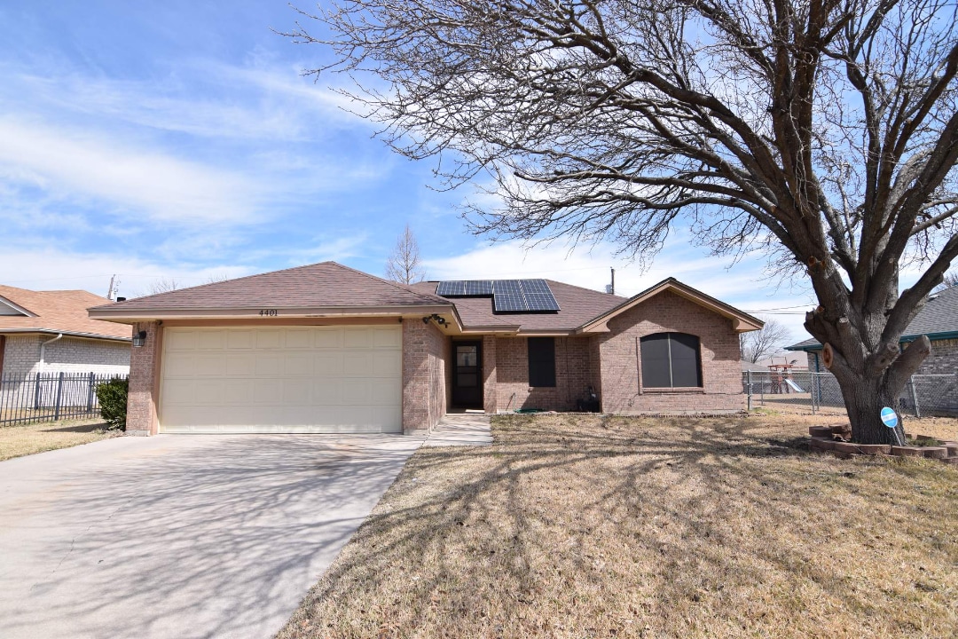 Primary Photo - 4401 Chantz Dr