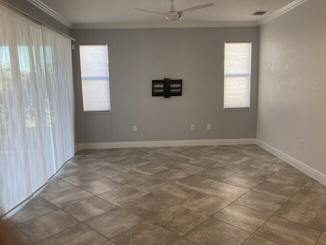 Building Photo - Waterfront Loren Cove Duplex!