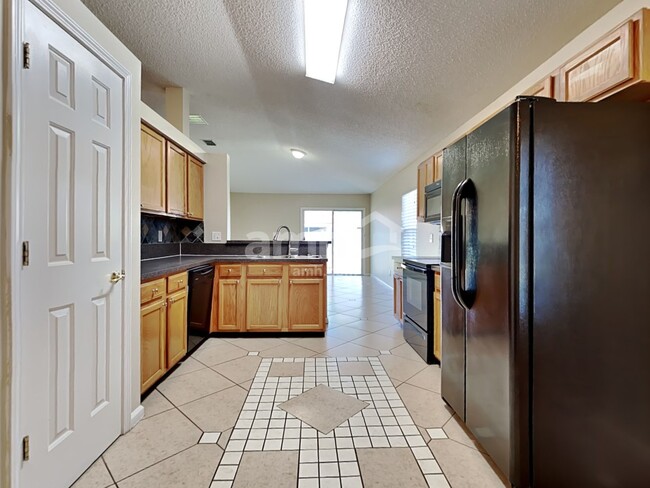 Foto del edificio - 9261 Redtail Dr
