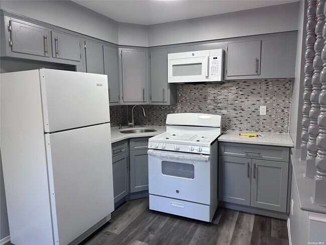 Foto del edificio - 138-30 Redding St