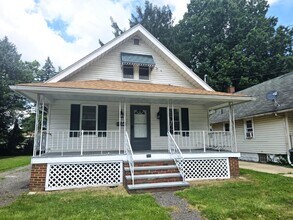 Building Photo - 745 Lafollette St