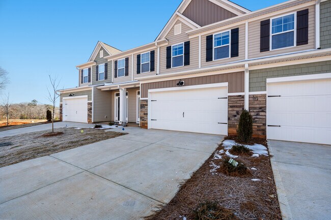 Building Photo - 326 Trail Branch Ct