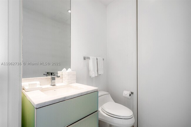 Foto del edificio - 2201 Collins Ave