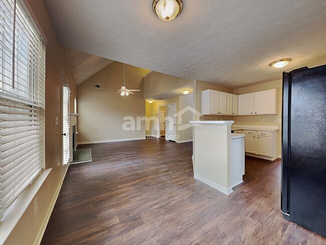 Building Photo - 448 Ash Trace Ln
