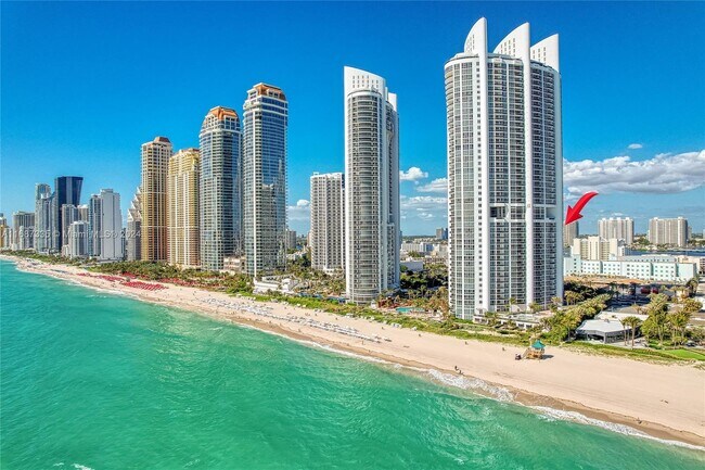 Building Photo - 18201 Collins Ave